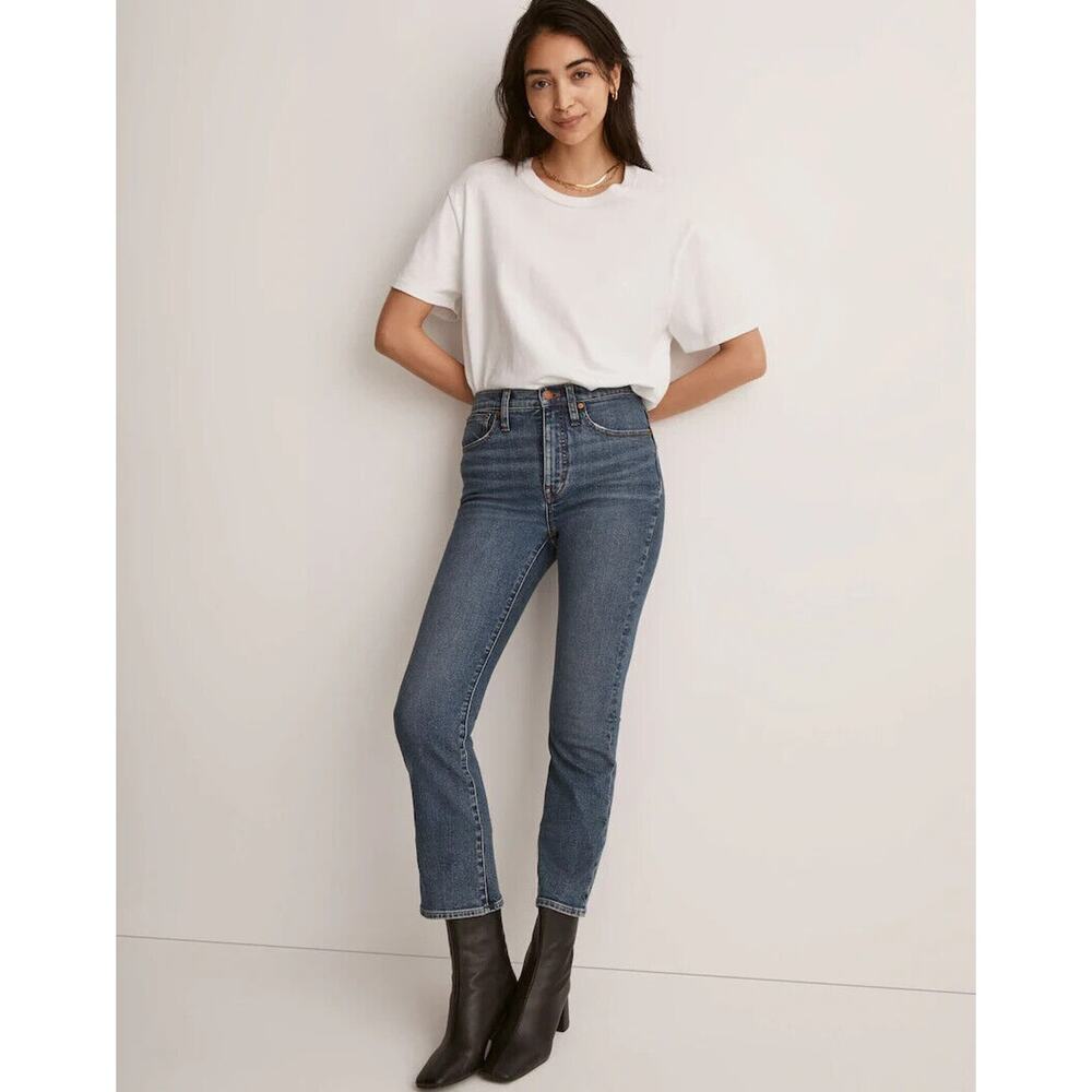 Cali Demi -Boot Jeans in Glenside Wash -Stretch - Mid Rise - New With Tags! W 28
